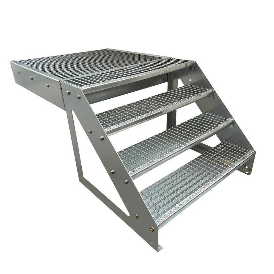 Kaminbau Mierzwa Außentreppe Stahltreppe 4 Stufen 76 cm Podest 100 x 100 cm feuerverzinkt