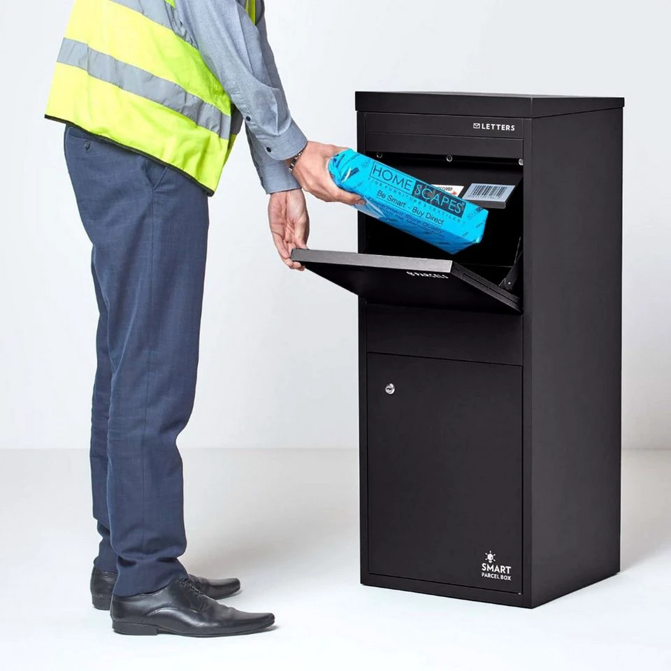 Smart Parcel Box Paketbriefkasten schwarz Entnahme hinten & vorne